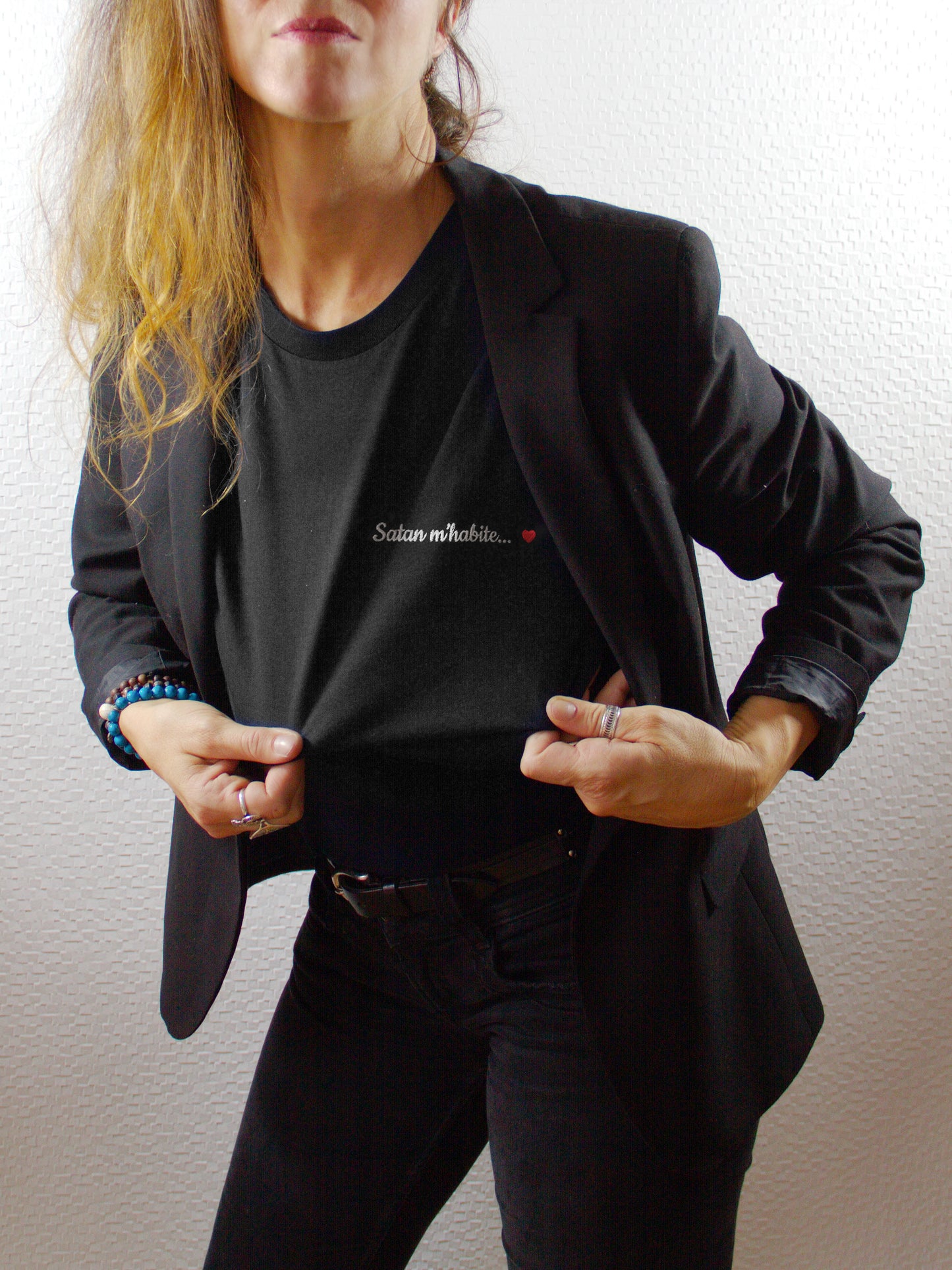 T-shirt bio unisexe : Satan m'habite... / Noir ou Bleu